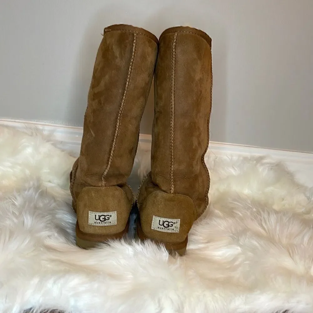 UGG Suede Boots Size 7